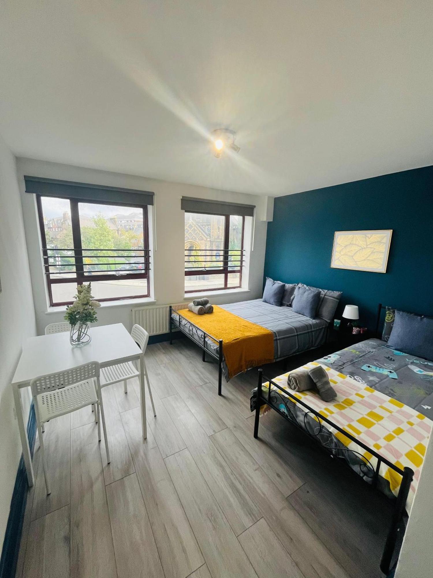 London Budget Rooms 603 ภายนอก รูปภาพ